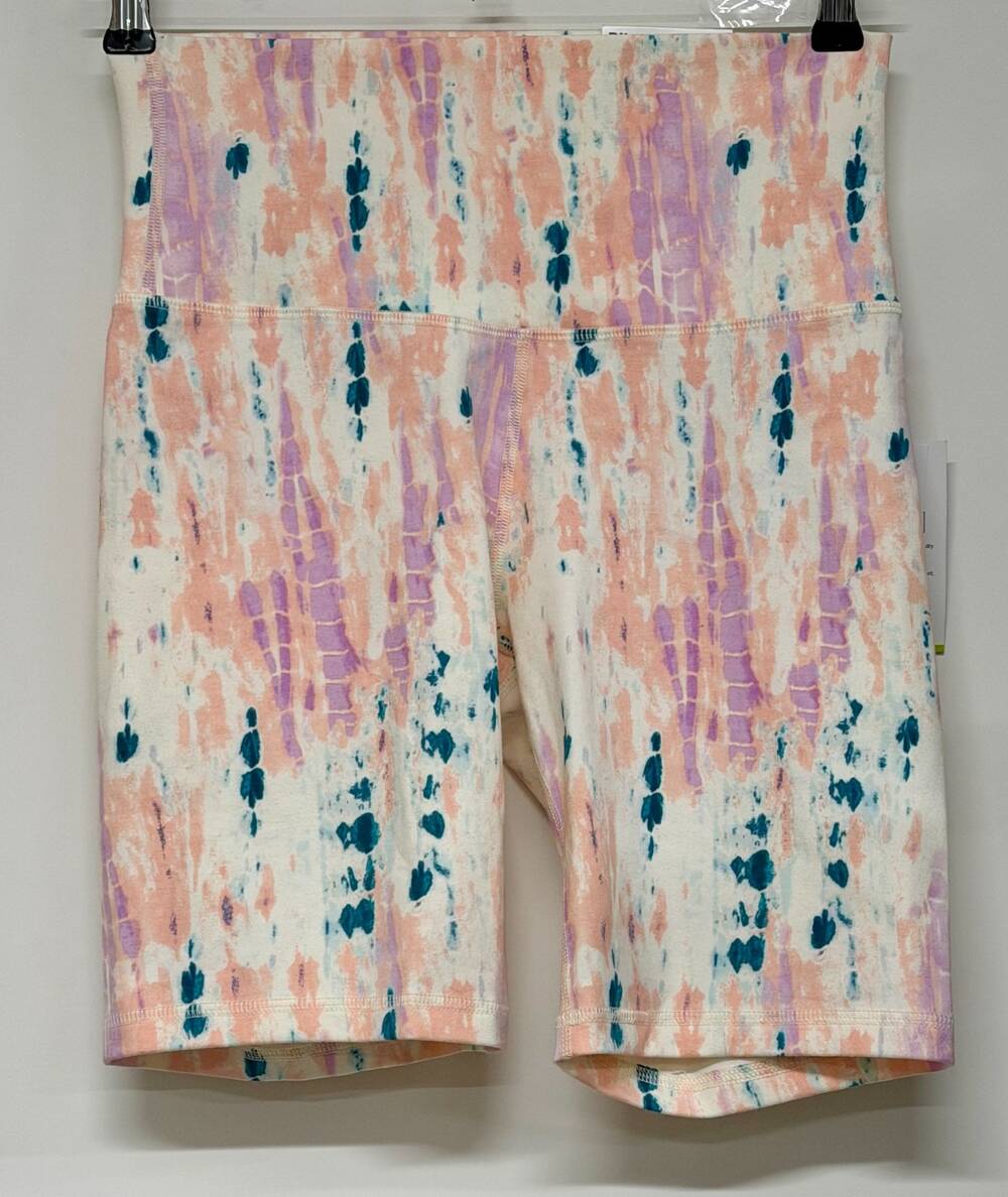Old Navy Go Dry- Dry Fit High Waist Biker Shorts Size M - Picture 2 of 5